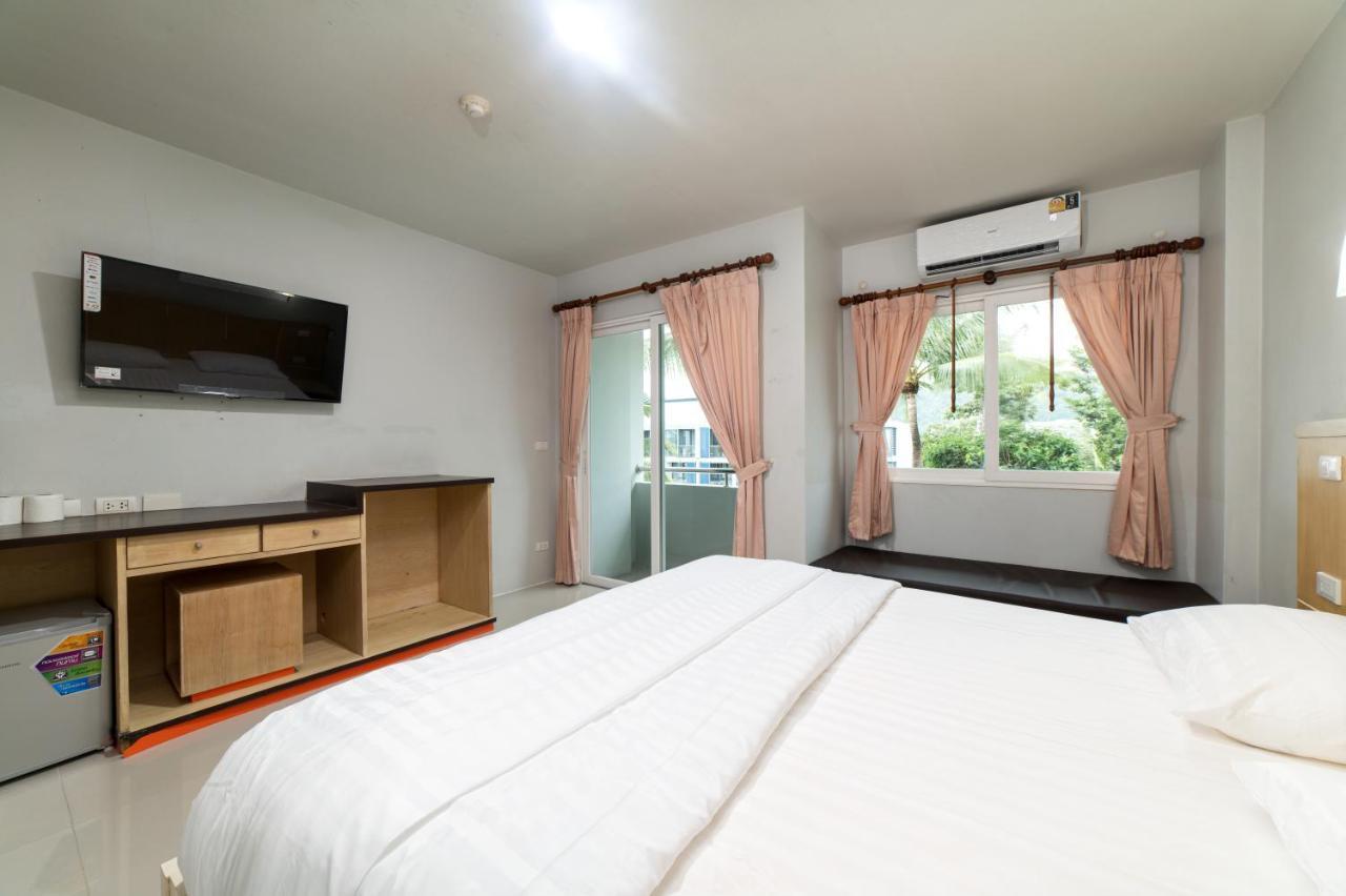 Gp House Phuket Patong Beach Buitenkant foto