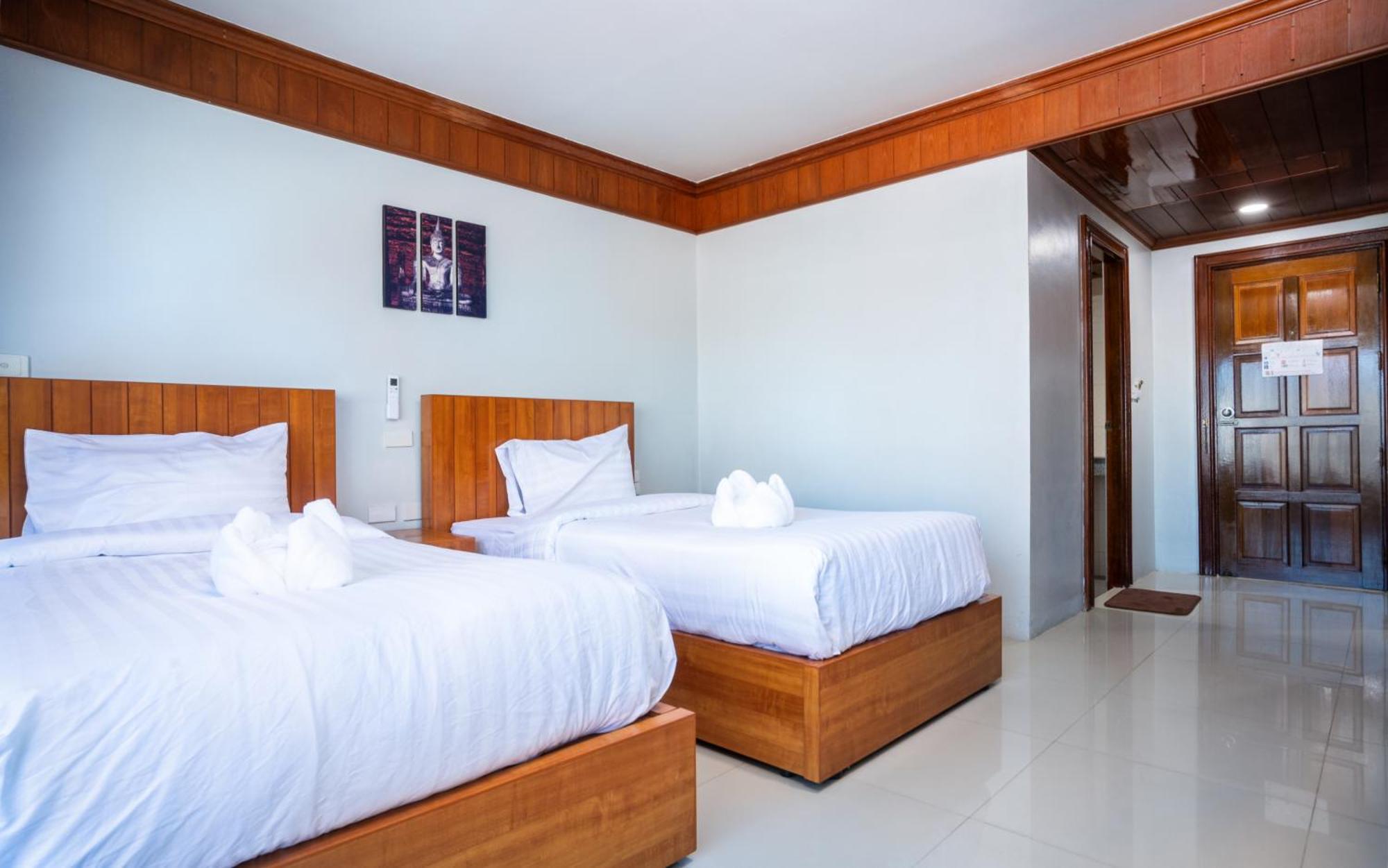 Gp House Phuket Patong Beach Buitenkant foto