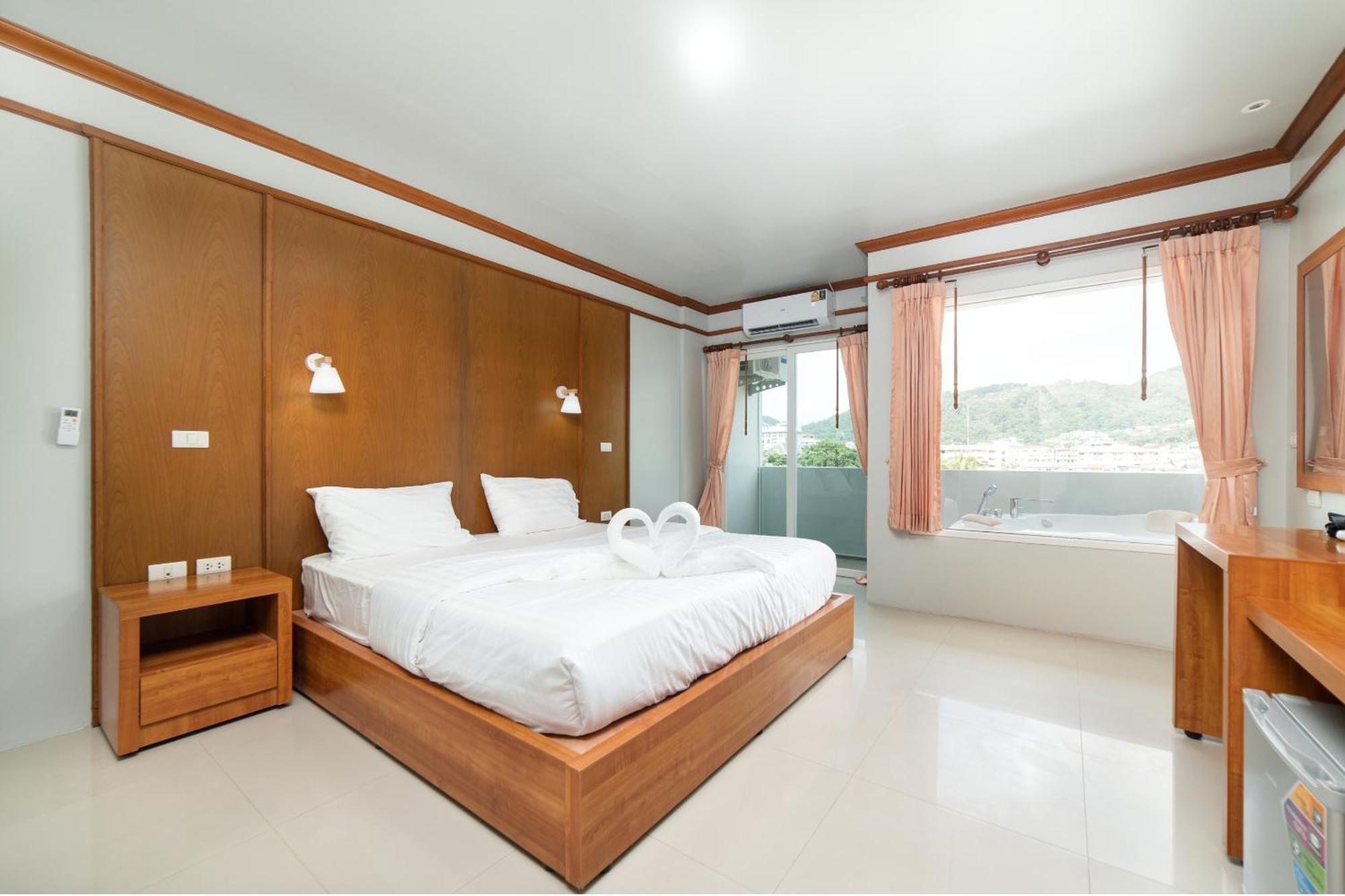 Gp House Phuket Patong Beach Hotel Buitenkant foto